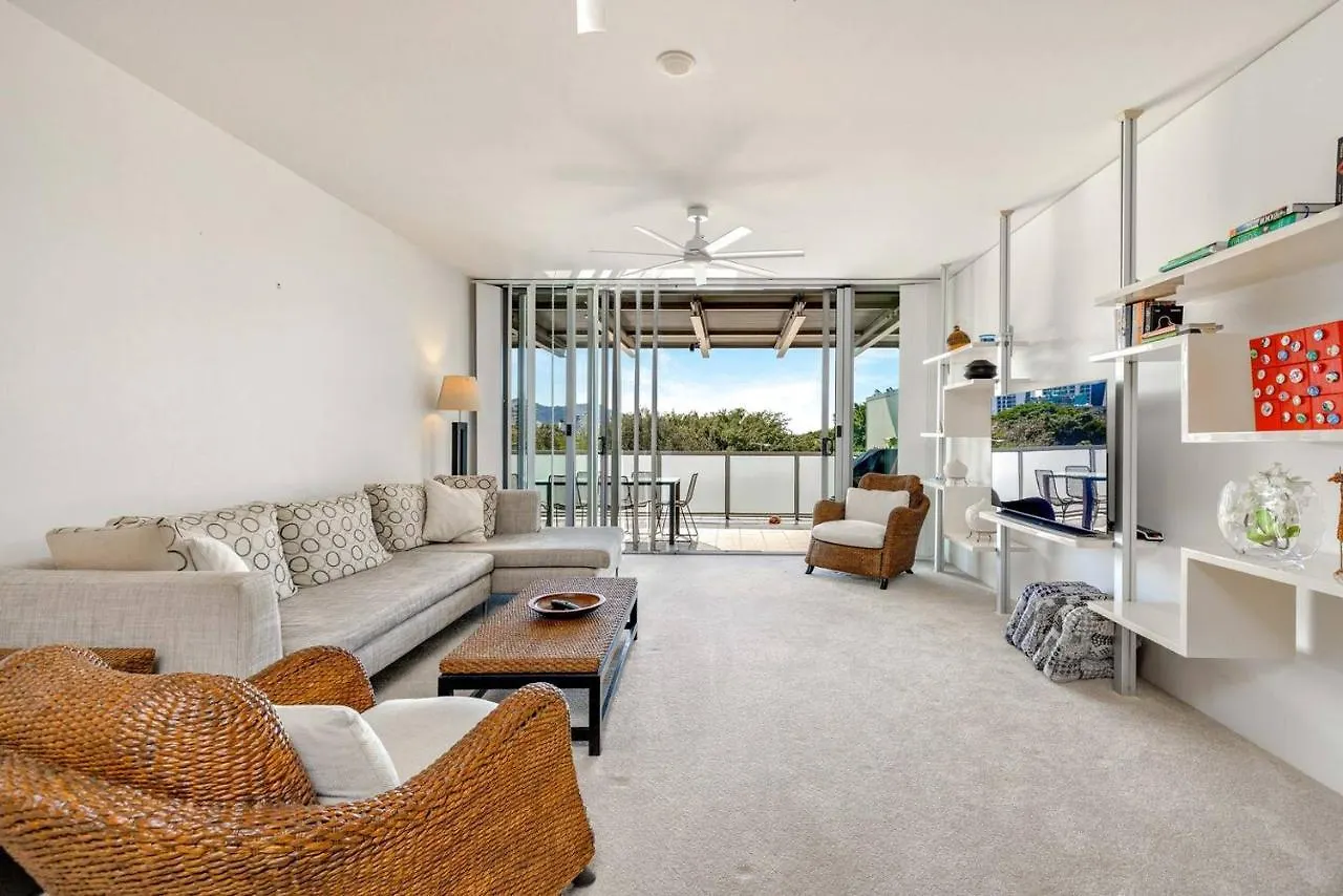 Cairns Coastal Charmer - Your Waterfront Sanctuary 0*,  Australia