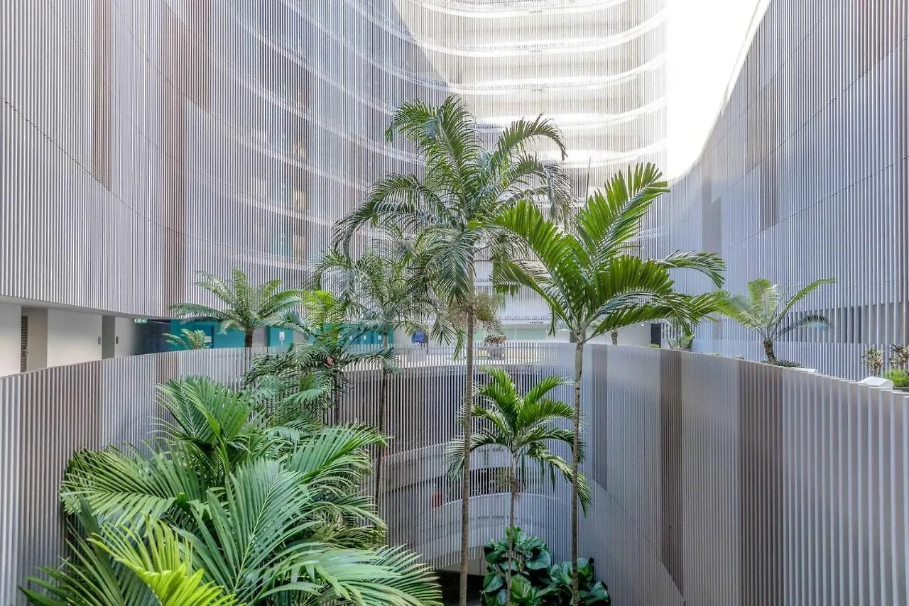 Cairns Coastal Charmer - Your Waterfront Sanctuary 0*,